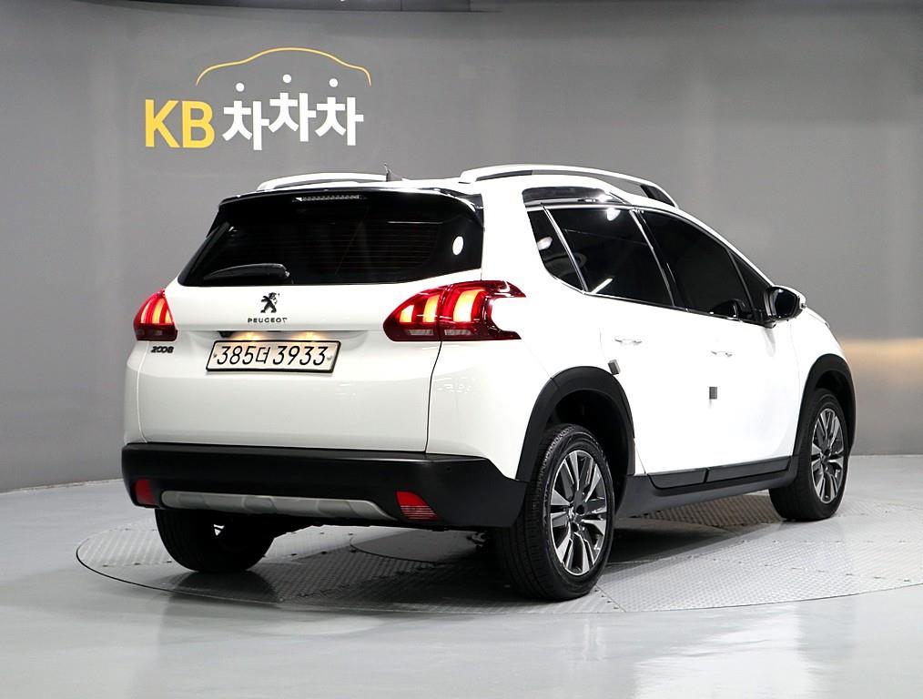 Peugeot 2008 - Vista 3