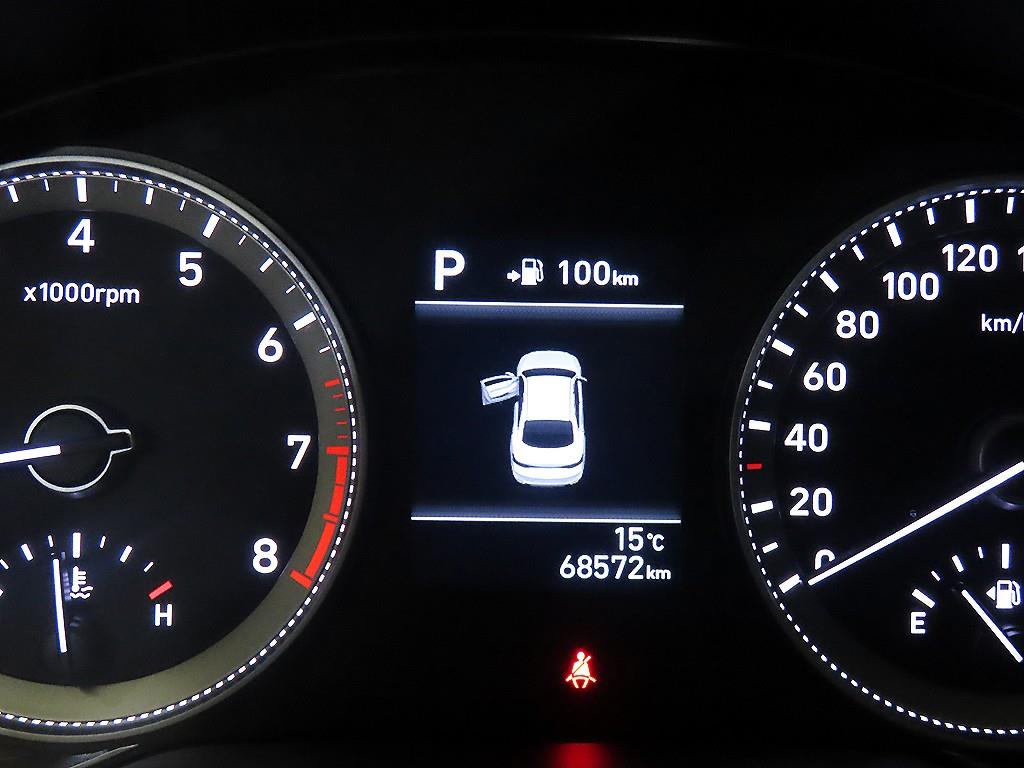 HYUNDAI Grandeur - Vista 9