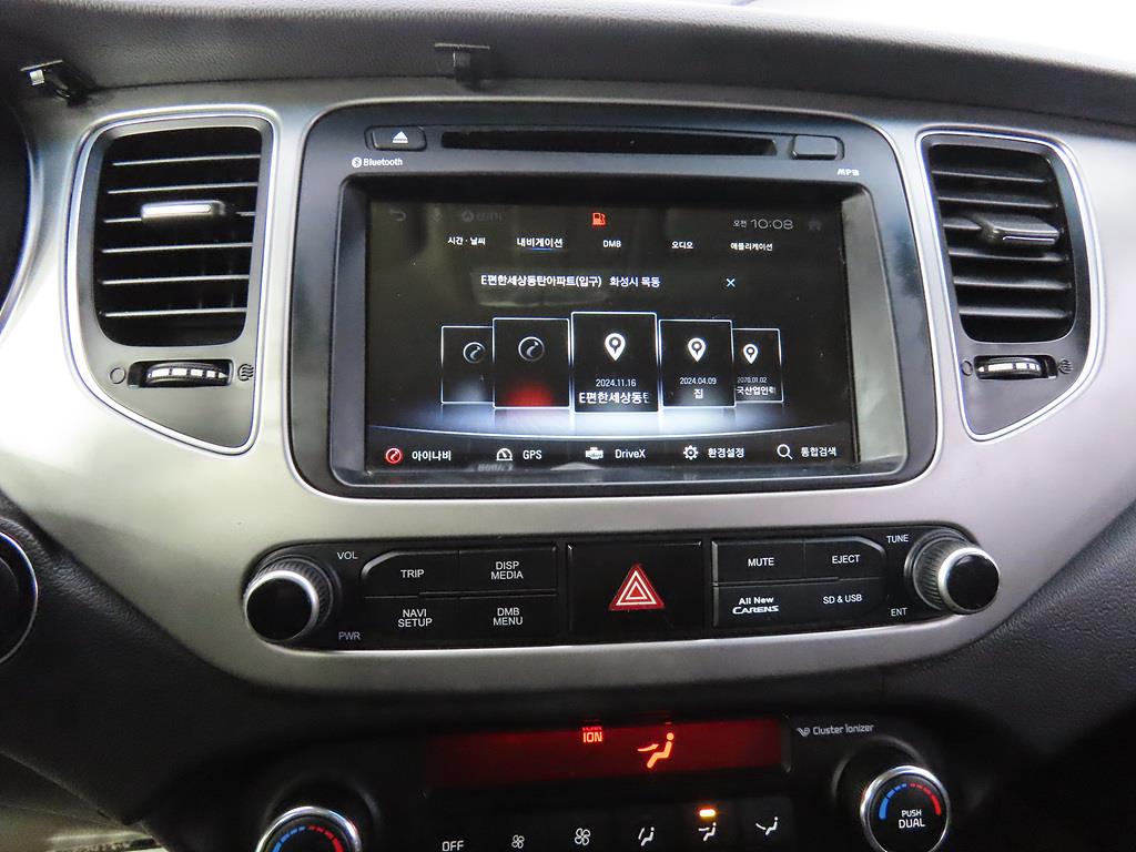 KIA Carens - Vista 10