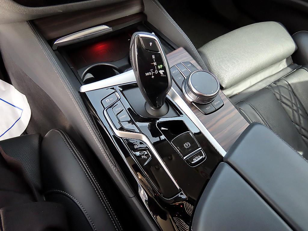 BMW 5 Series - Vista 11