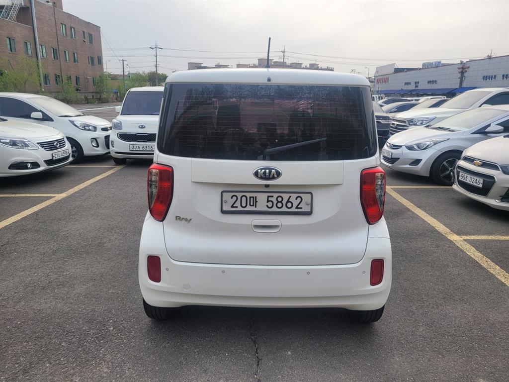 KIA Ray - Vista 3