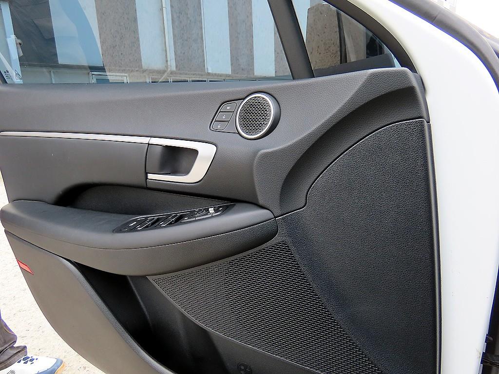 HYUNDAI Sonata - Vista 11