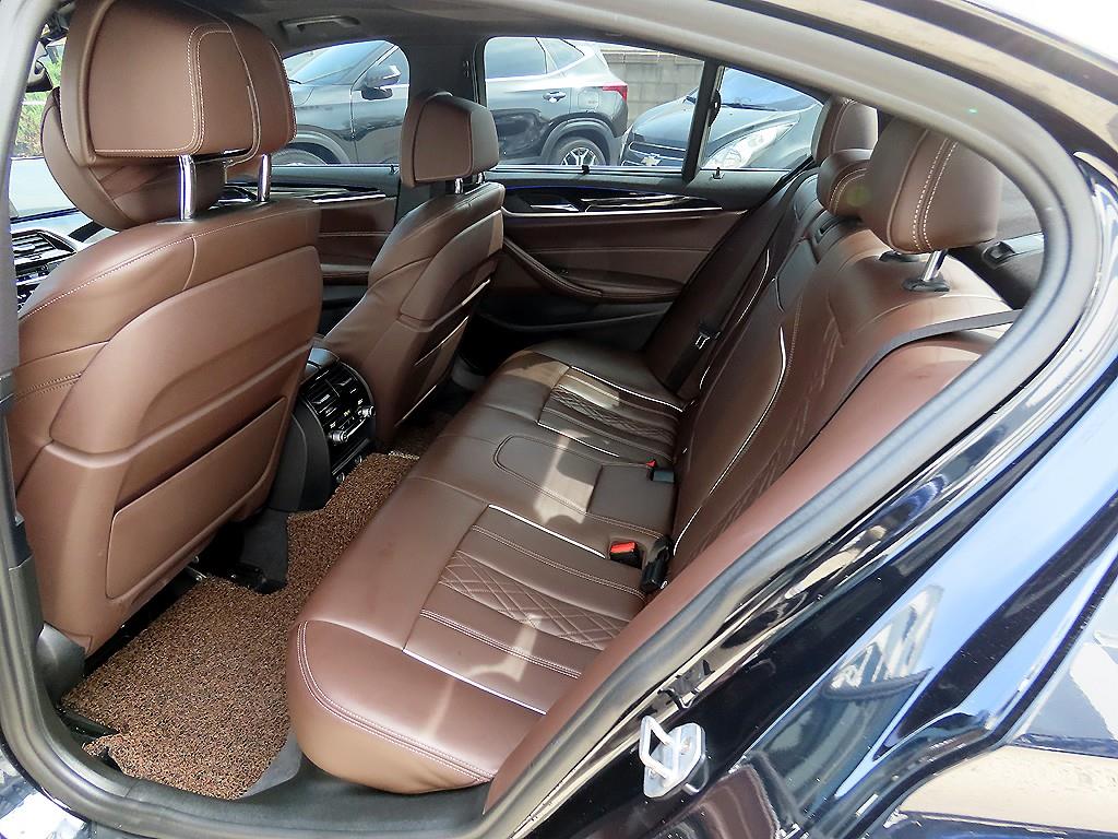 BMW 5 Series - Vista 6