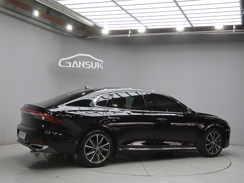 HYUNDAI Grandeur - Vista 7