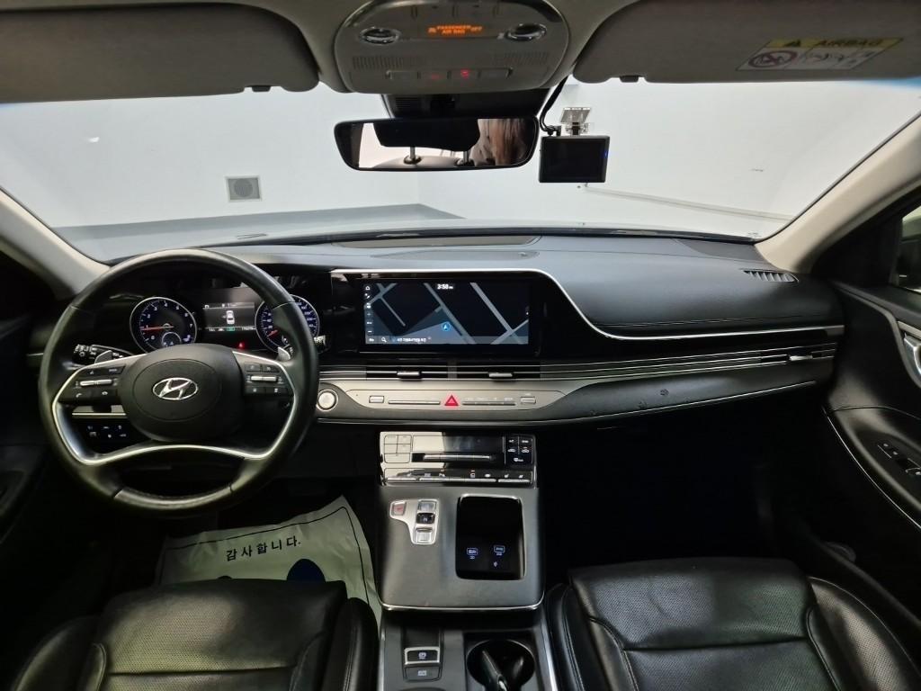HYUNDAI Grandeur - Vista 7