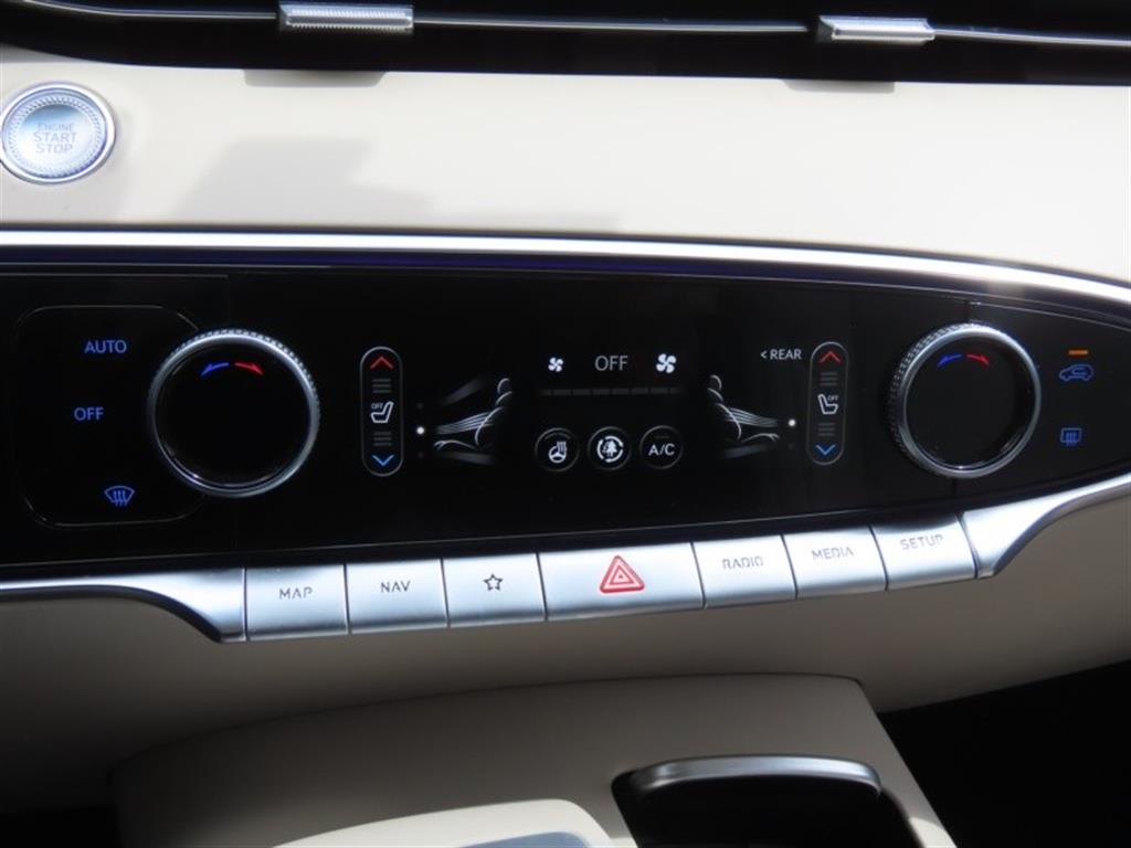 Genesis GV70 2023 Blanco - Importación desde Corea - HF Imports Iquique - Foto 7