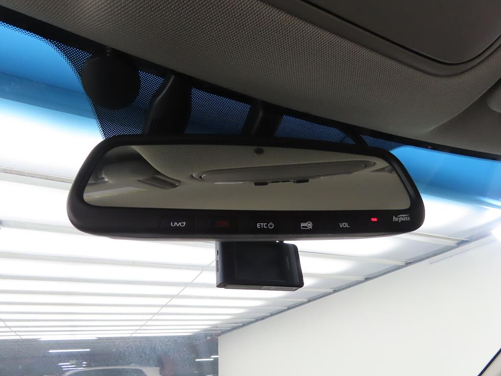 KIA Carnival - Vista 10