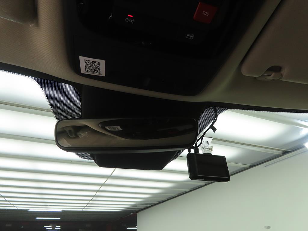 KIA Carnival - Vista 12