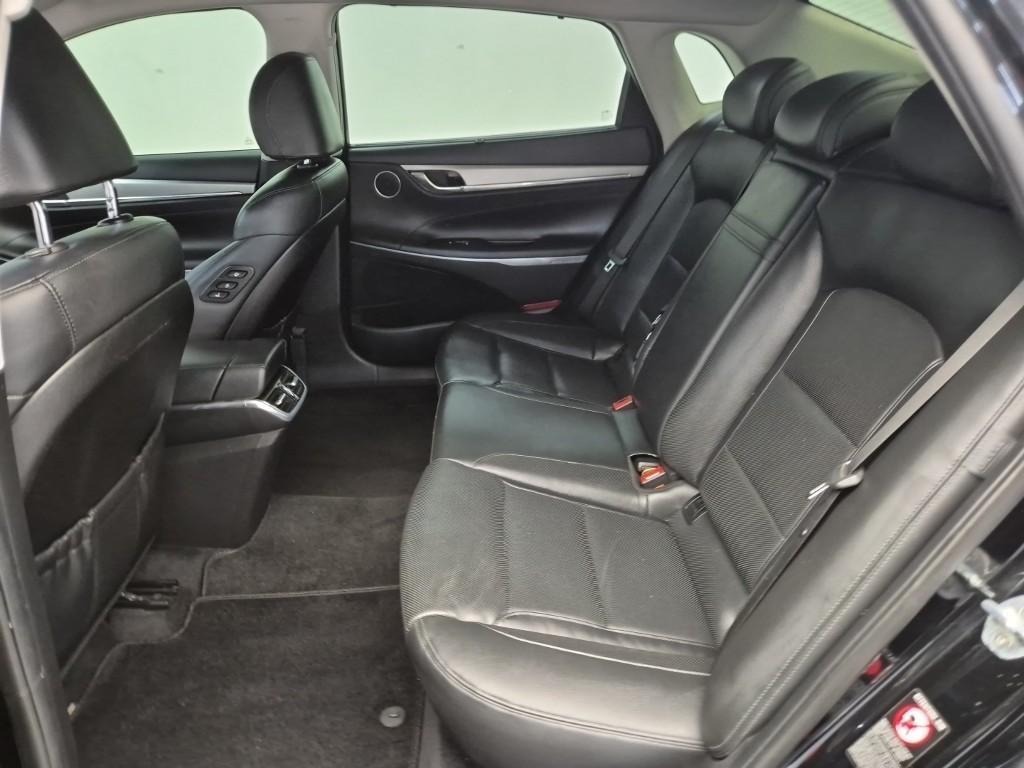 HYUNDAI Grandeur - Vista 12
