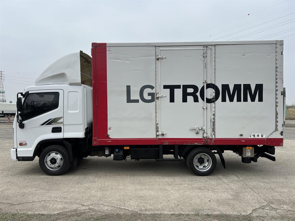 medium and large cargo truck - Vista 8