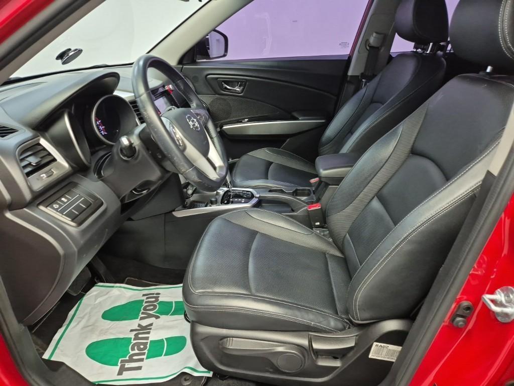 Ssangyong Tivoli - Vista 11