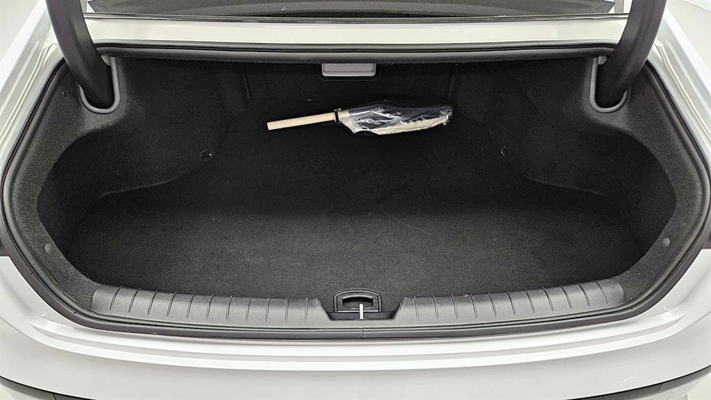 HYUNDAI Grandeur - Vista 10