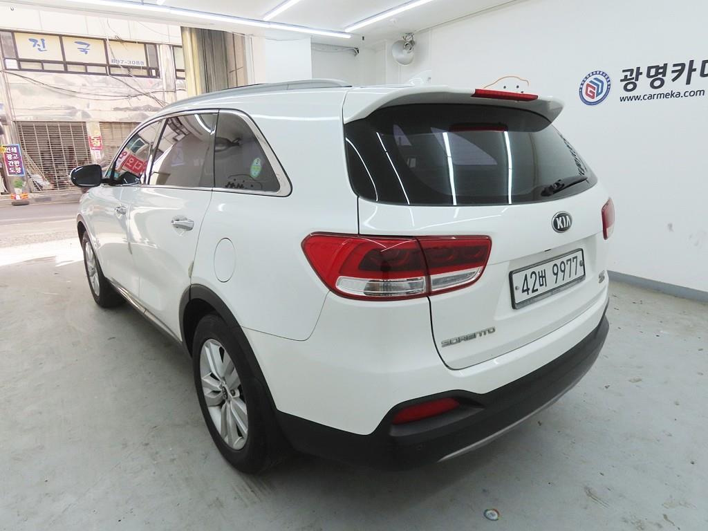 KIA Sorento - Vista 4