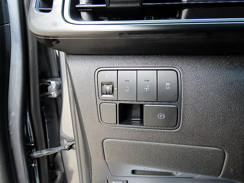 HYUNDAI Staria - Vista 12