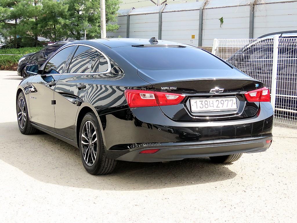 Chevrolet Malibu - Vista 3