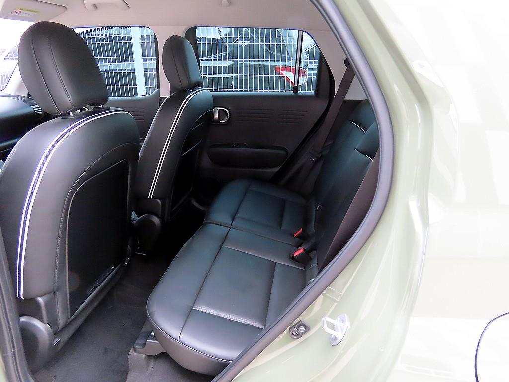 HYUNDAI Casper - Vista 6