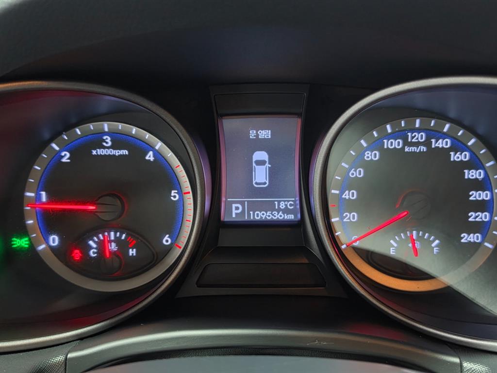 HYUNDAI Santa Fe - Vista 12