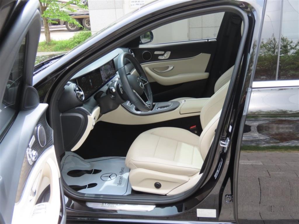 Mercedes Benz E class 2023 Negro - Importación desde Corea - HF Imports Iquique - Foto 12
