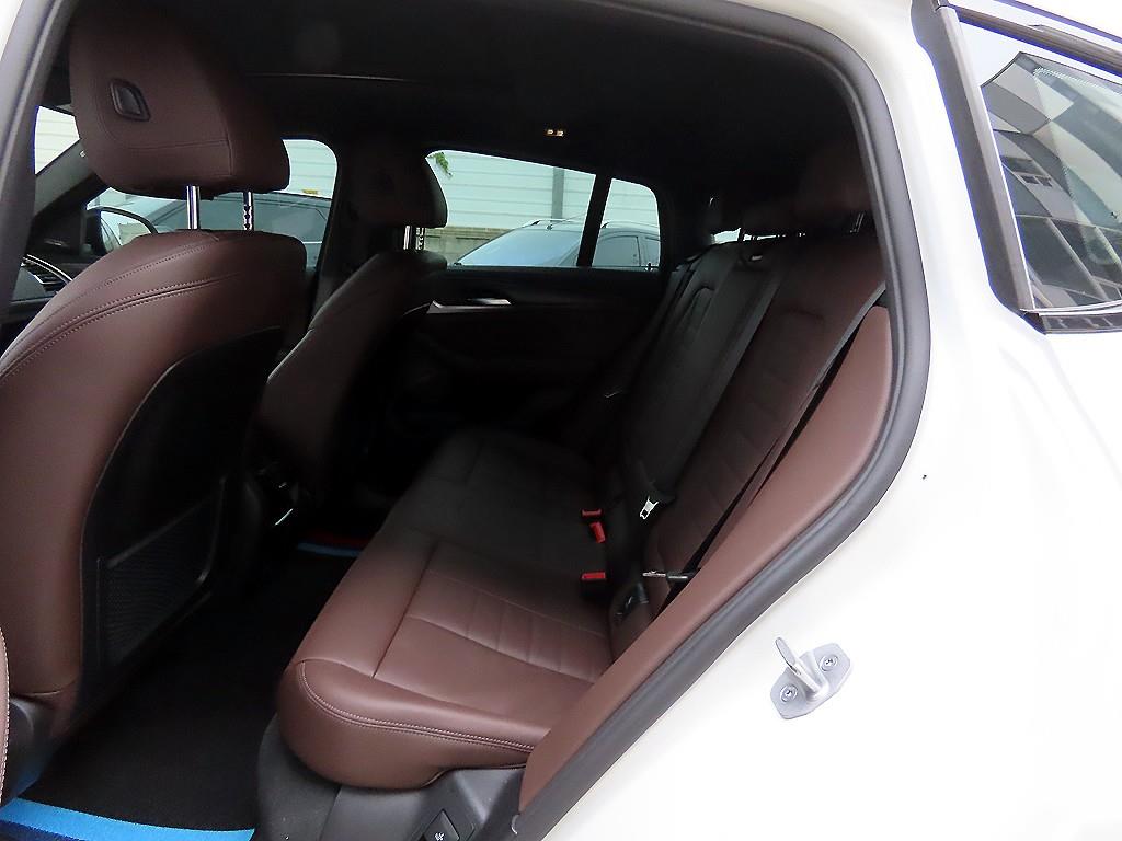 BMW X4 - Vista 6