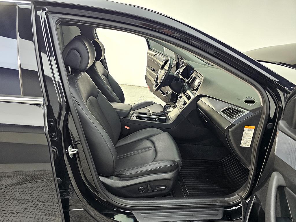 HYUNDAI Sonata - Vista 11