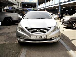 HYUNDAI Sonata - Vista 2