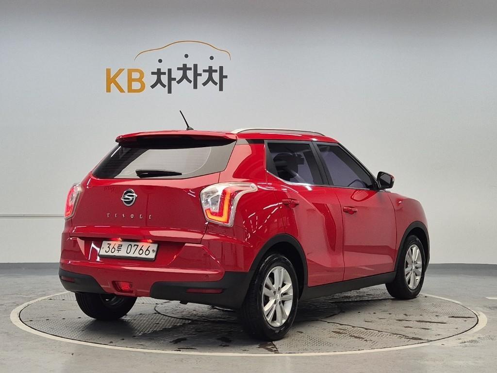 Ssangyong Tivoli - Vista 3