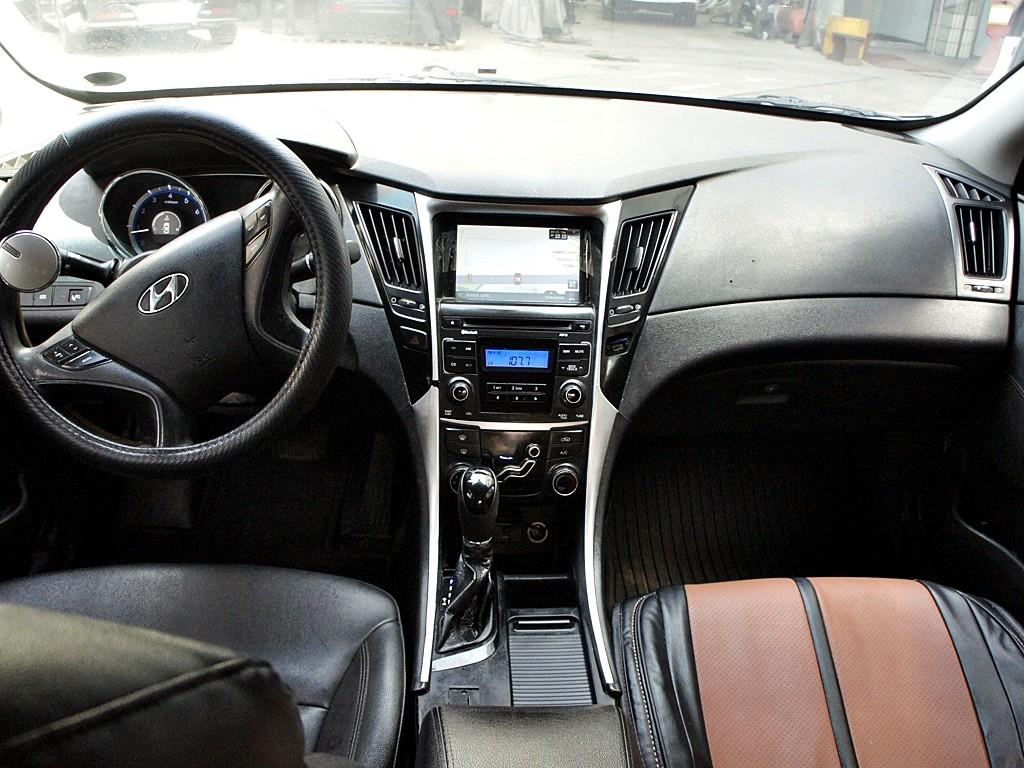 HYUNDAI Sonata 2012 Plateado - Importación desde Corea - HF Imports Iquique - Foto 7