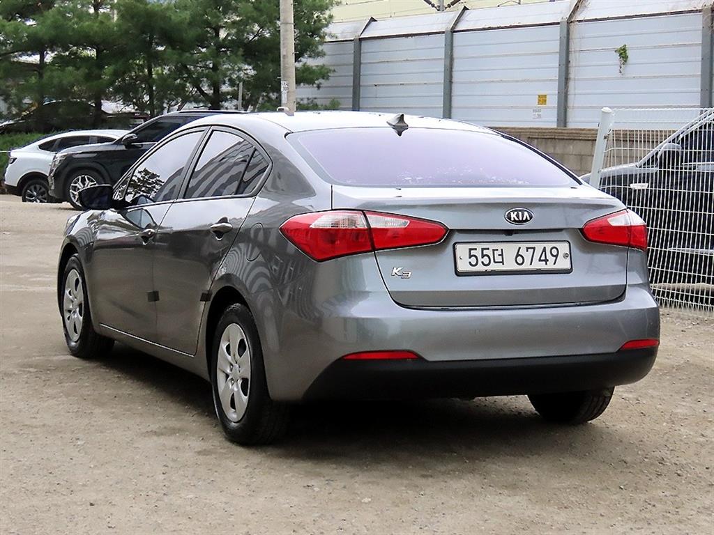 KIA K3 - Vista 3
