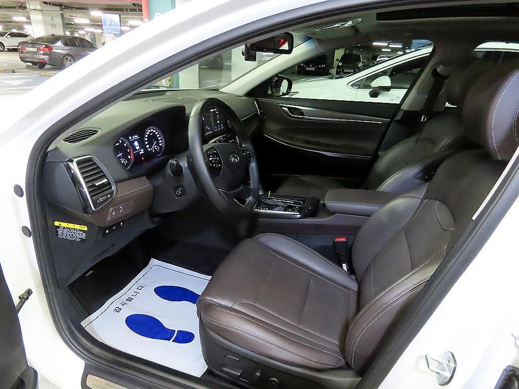 HYUNDAI Grandeur - Vista 6