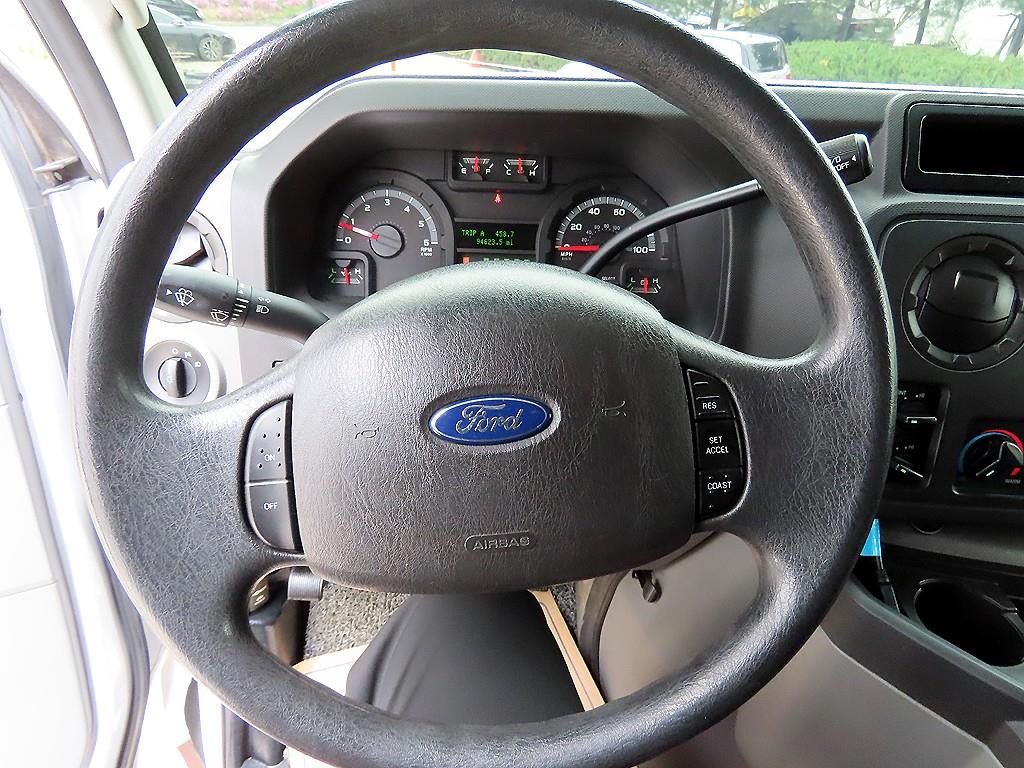 Ford E-Series - Vista 9