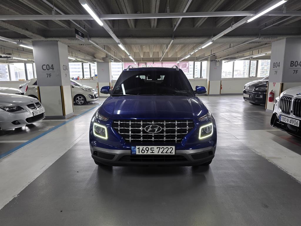 HYUNDAI Venue 2021 Azul - Importación desde Corea - HF Imports Iquique - Foto 1