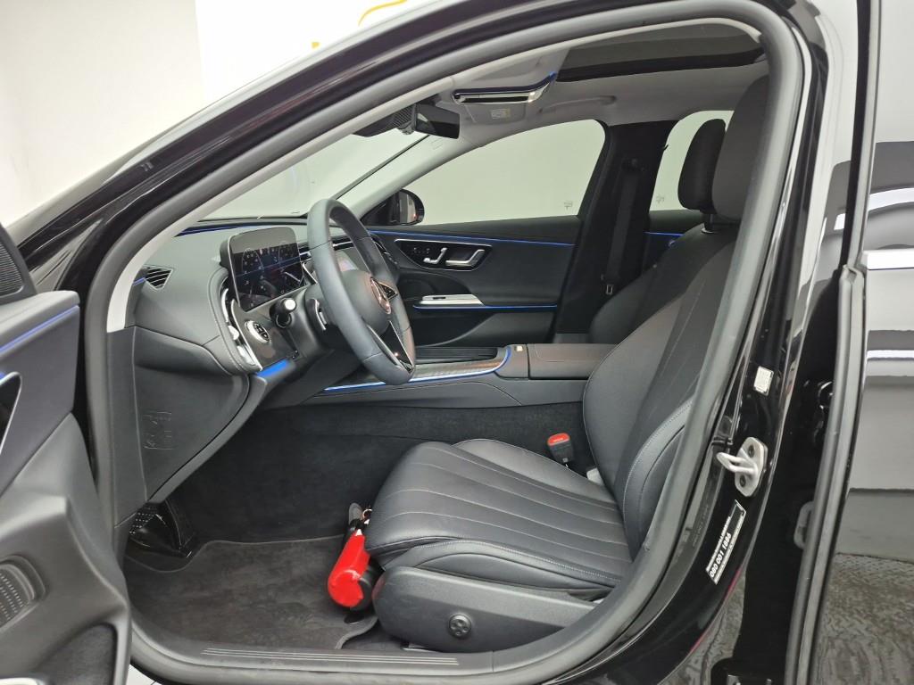 Mercedes Benz E class - Vista 11