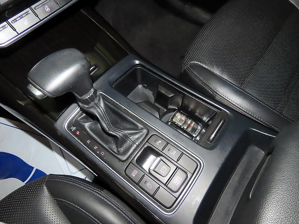 KIA Sorento - Vista 12