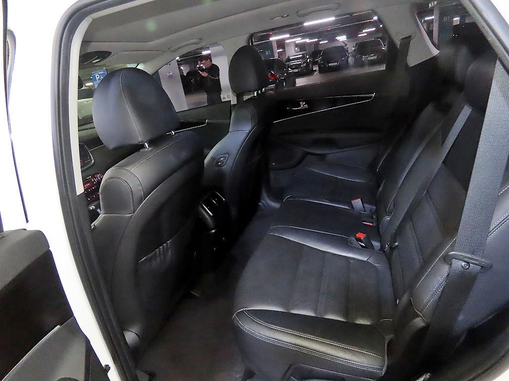 KIA Sorento - Vista 7