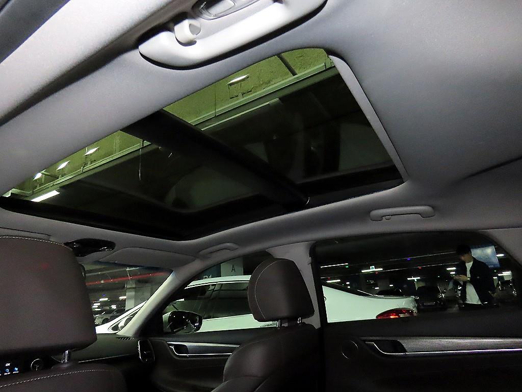 HYUNDAI Grandeur 2018 Blanco - Importación desde Corea - HF Imports Iquique - Foto 17