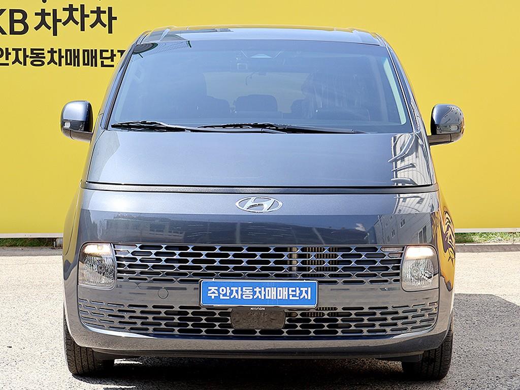HYUNDAI Staria 2023 Negro - Importación desde Corea - HF Imports Iquique - Foto 1