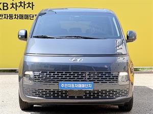 HYUNDAI Staria - Vista 2