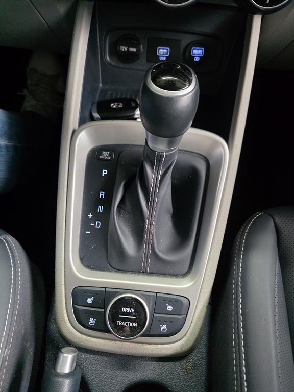 HYUNDAI Venue - Vista 12