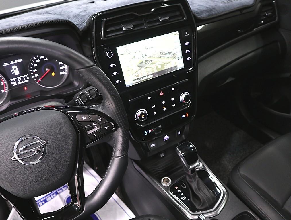 Ssangyong Tivoli - Vista 11