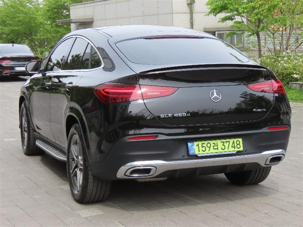 Mercedes Benz GLE Class - Vista 7