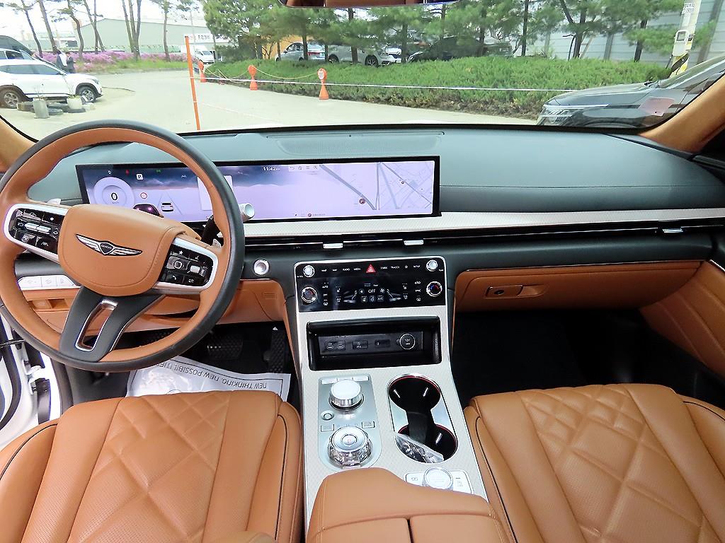 Genesis GV80 - Vista 7