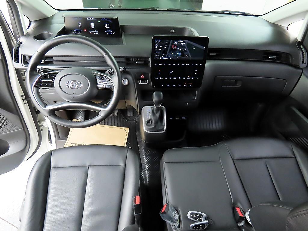 HYUNDAI Staria - Vista 7