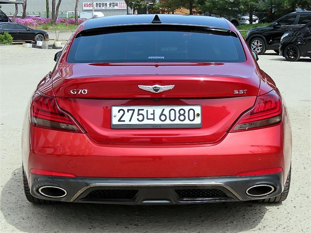 Genesis G70 - Vista 4