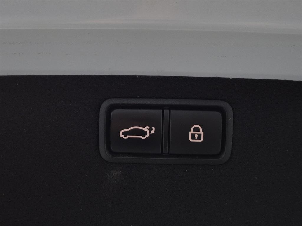 Genesis G80 2018 Blanco - Importación desde Corea - HF Imports Iquique - Foto 18