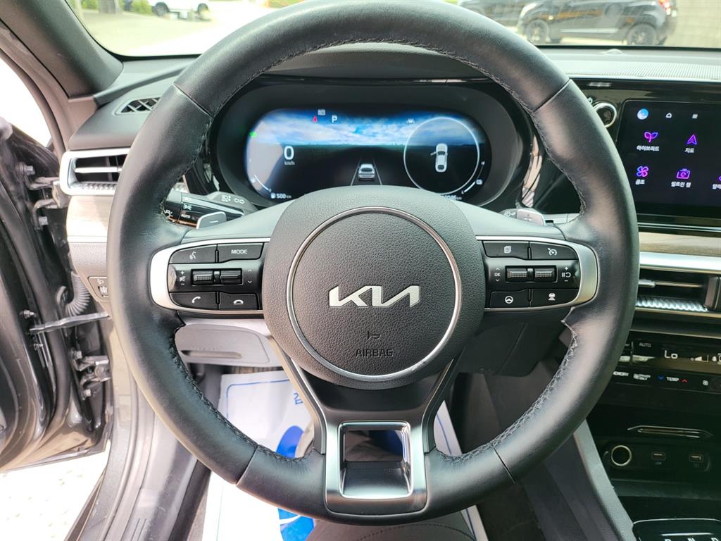 KIA K5 - Vista 8