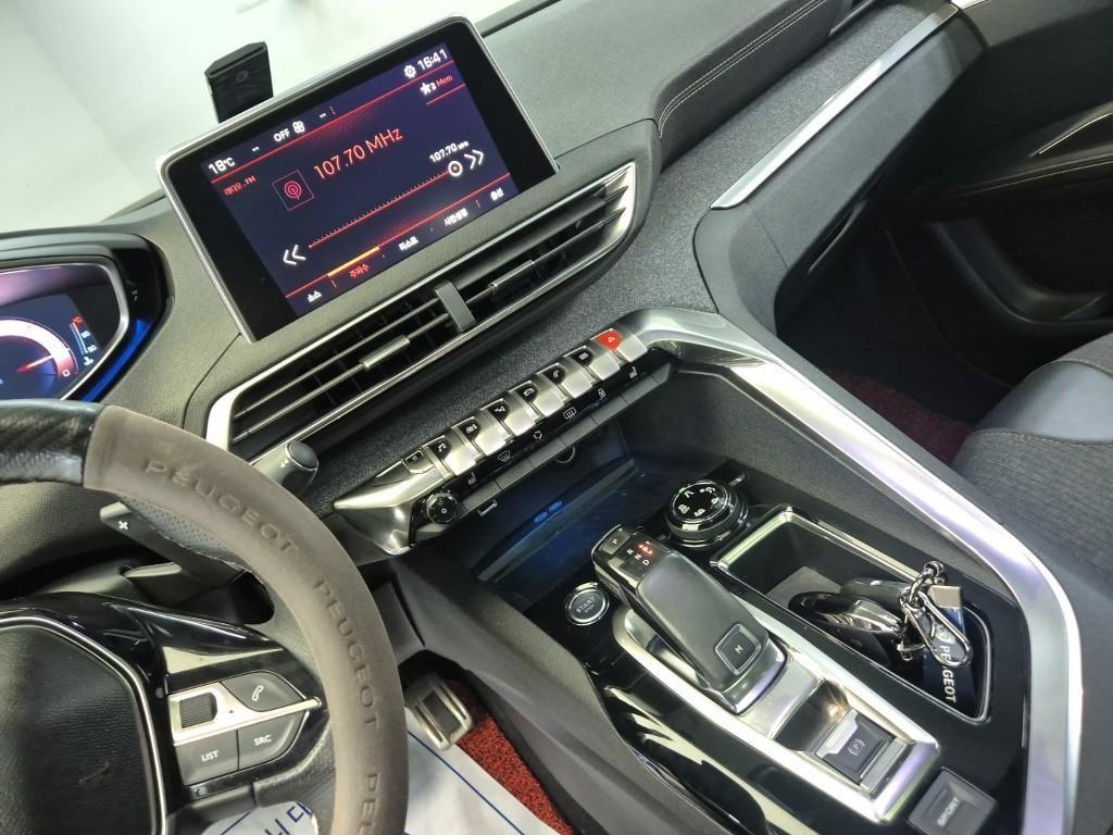 Peugeot 3008 - Vista 10