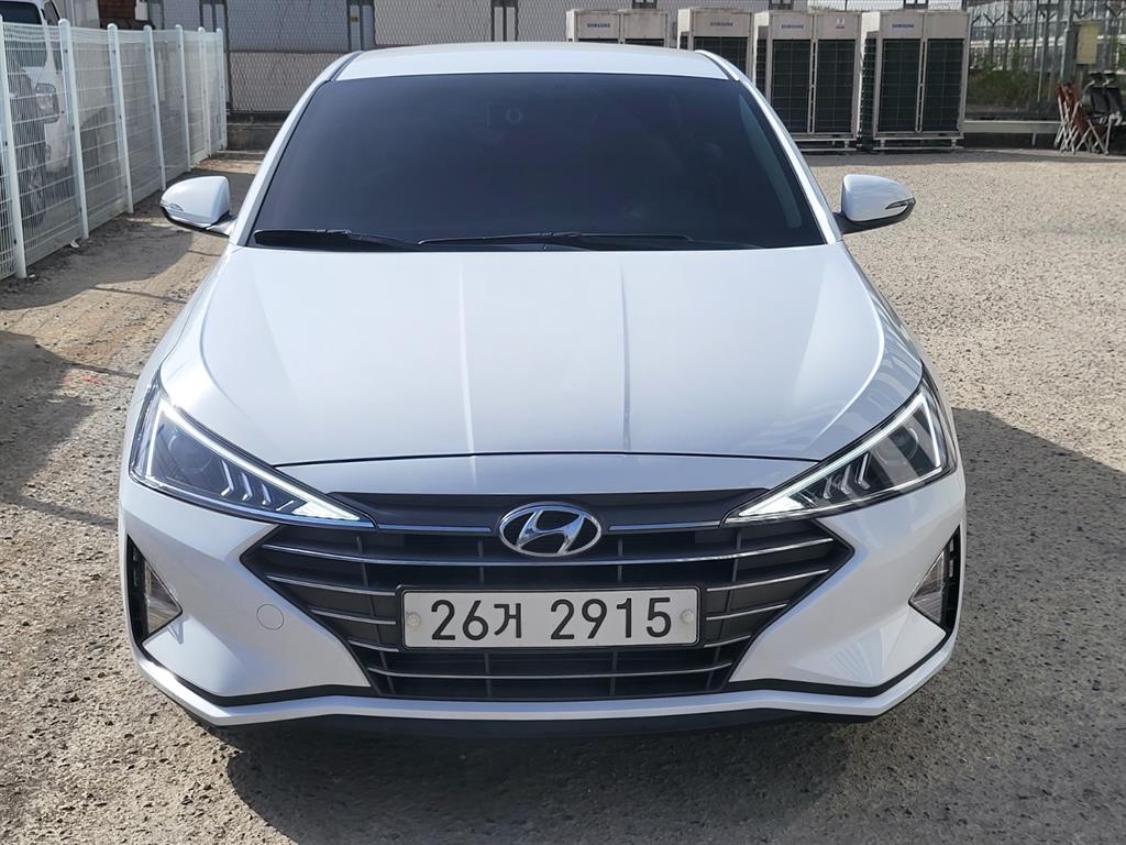 HYUNDAI Avante 2020 Blanco - Importación desde Corea - HF Imports Iquique - Foto 1