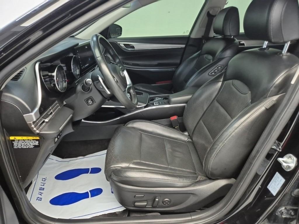 HYUNDAI Grandeur - Vista 11
