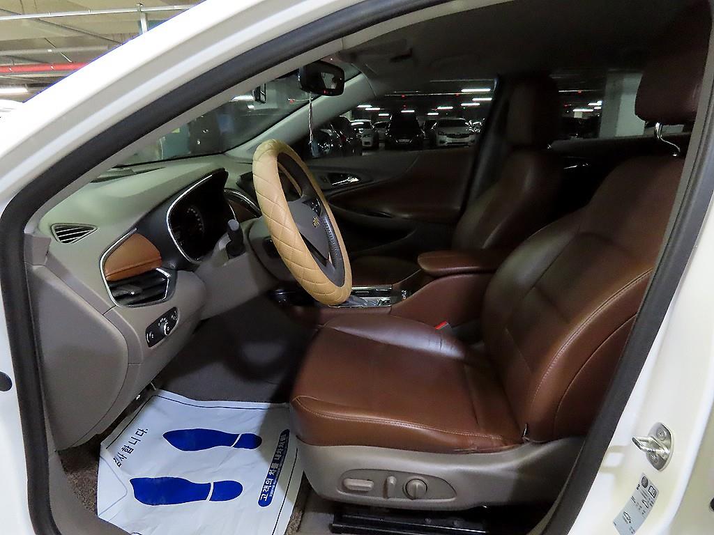 Chevrolet Malibu - Vista 6