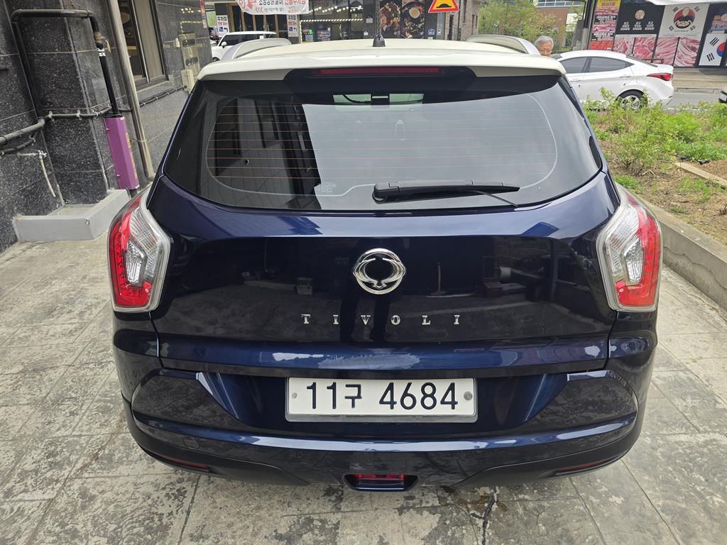 Ssangyong Tivoli - Vista 2